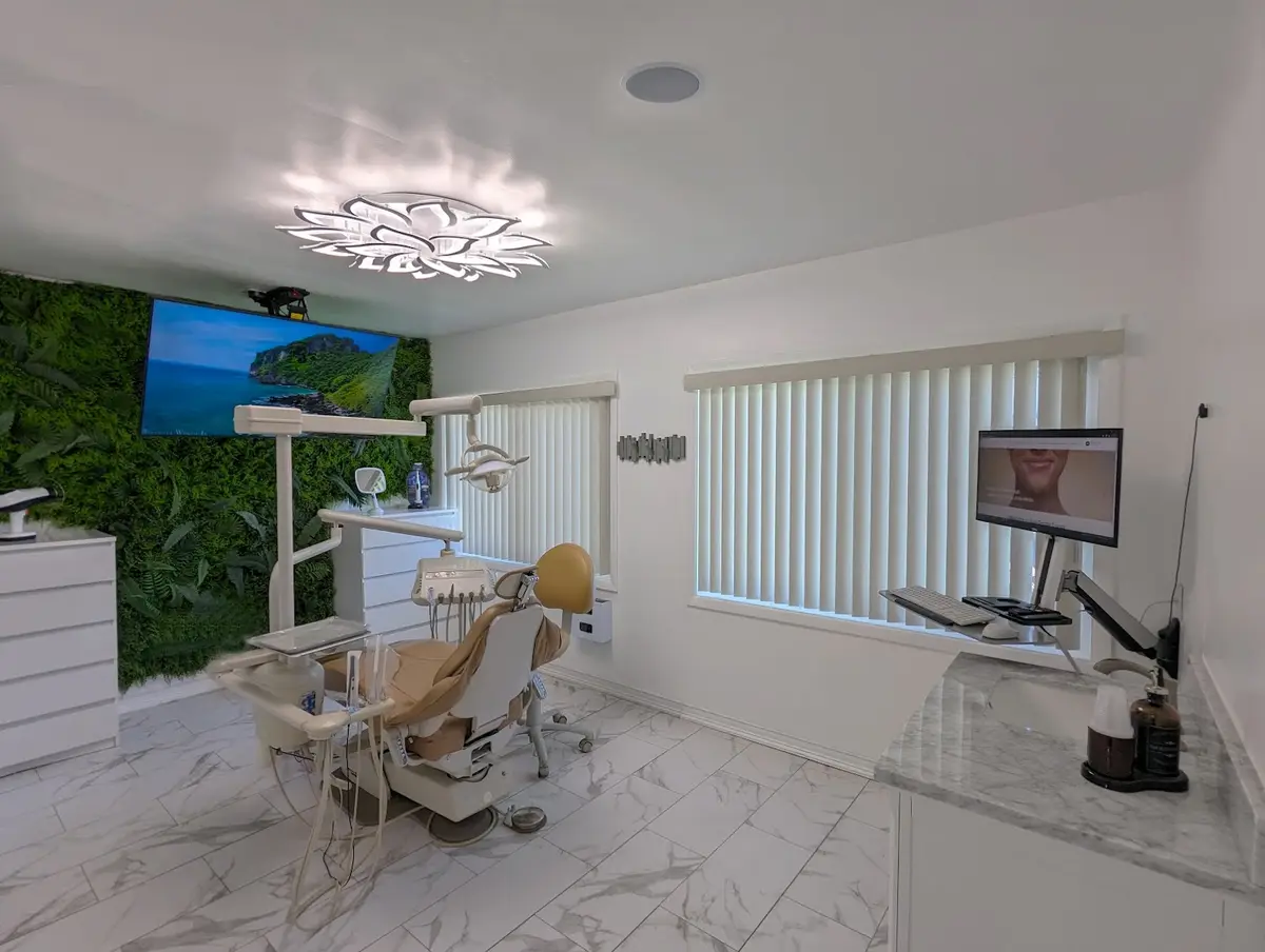 Waiting area at Issa Dental Group, Long Beach, Long Beach
