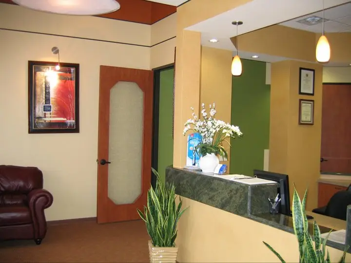 Front entrance of Jolie Dental, Willowbrook, Houston