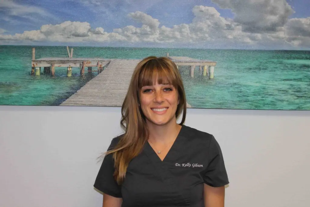 Front entrance of Kelly Gibson, DDS, Huntington Beach, Huntington Beach