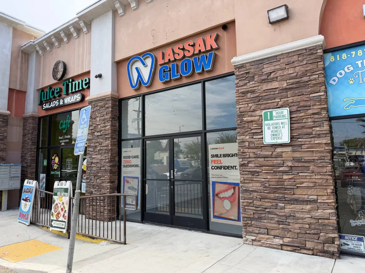 Inside Lassak Glow, Panorama City, Panorama City