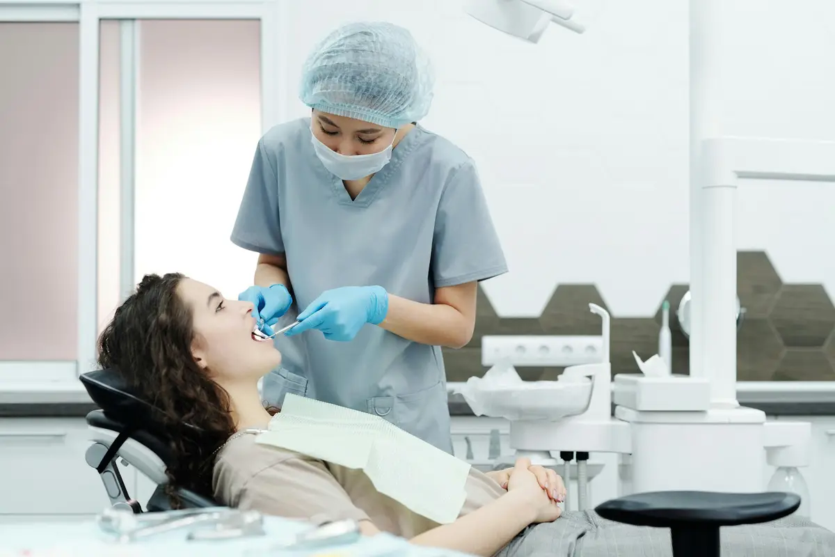 Treatment room at Los Angeles Emergency Dentist, Tarzana, Tarzana