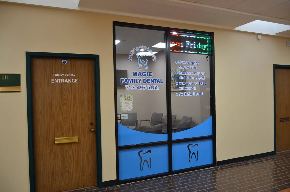 Front entrance of Magic Dentists, Westbury, Houston