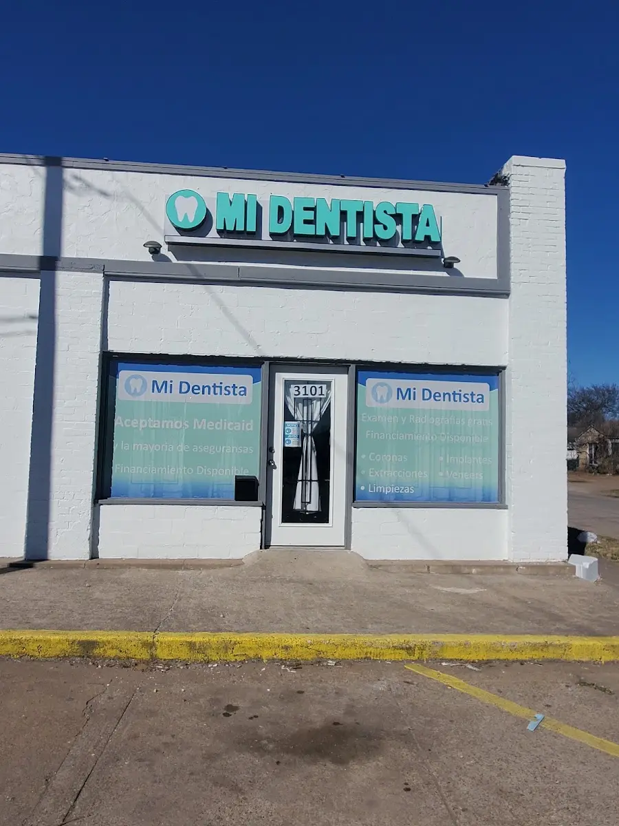 Waiting area at Mi Dentista, Oak Cliff, Dallas