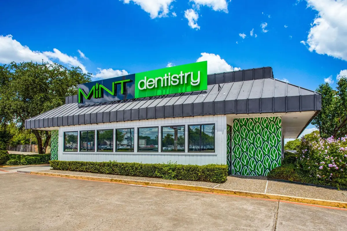 Front entrance of MINT dentistry | Bishop Arts, Oak Cliff, Dallas