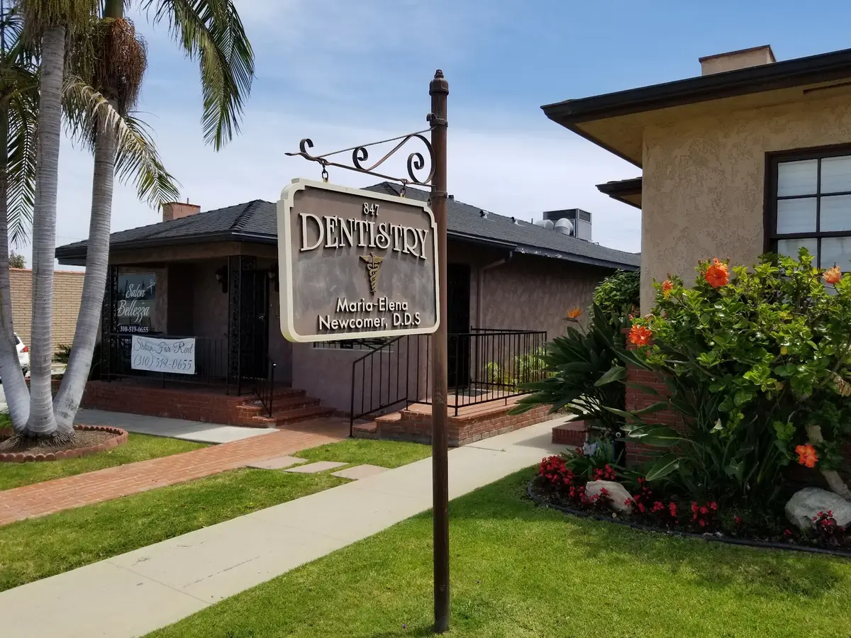 Inside Newcomer Maria-Elena DDS, San Pedro, San Pedro