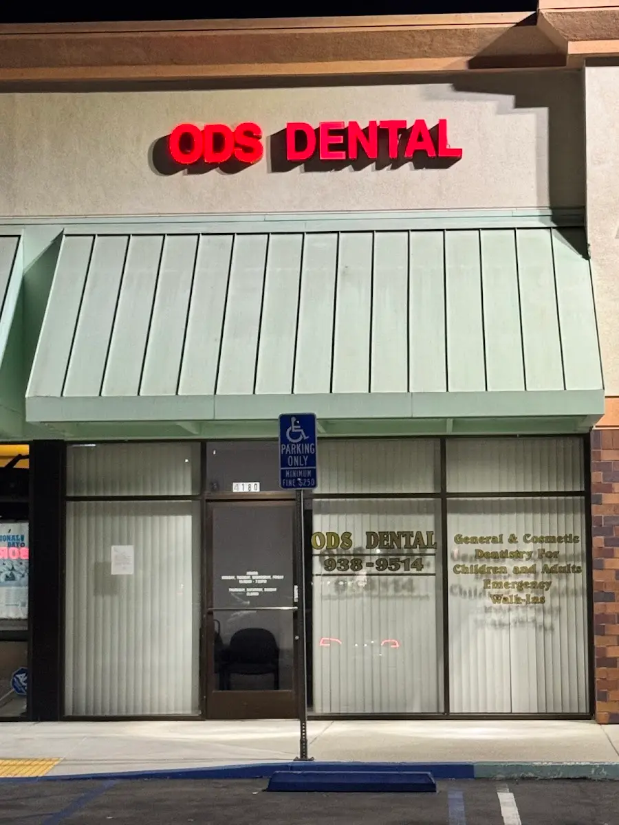 Front entrance of Olety Dental Studio & Implants (ODS Dental), Lakewood, Lakewood