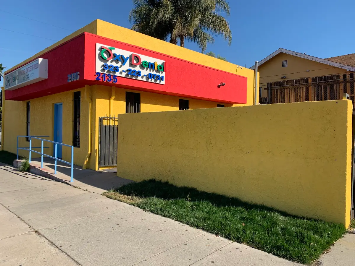 Reception at Oxy Dental, Atwater Village, Los Angeles