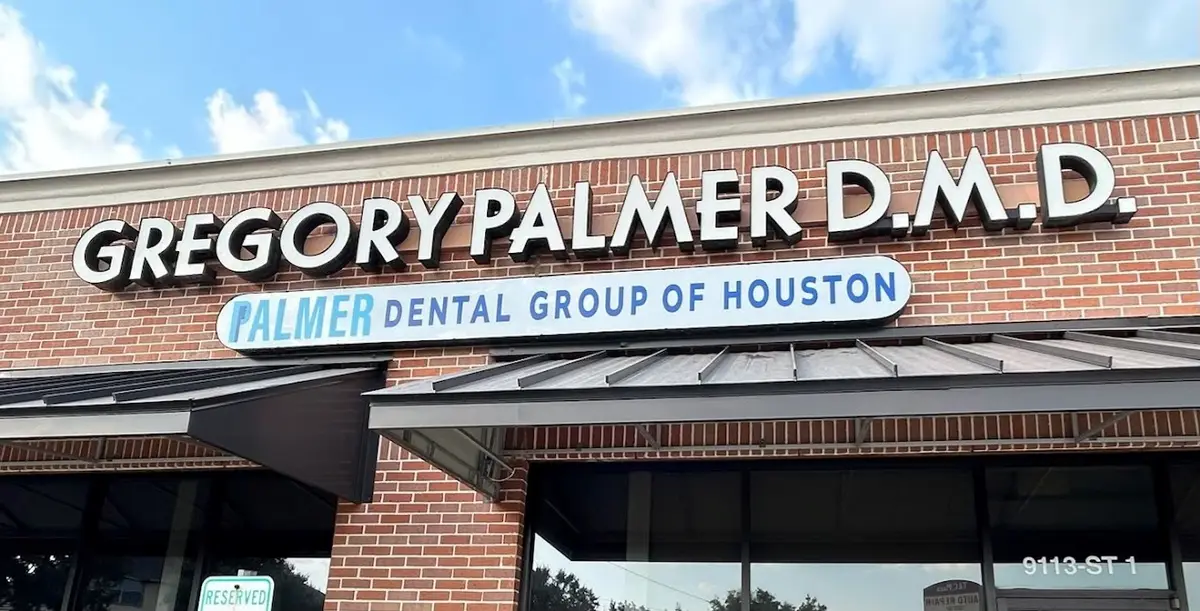 Reception at Palmer Dental Group of Houston, Braeswood, Houston