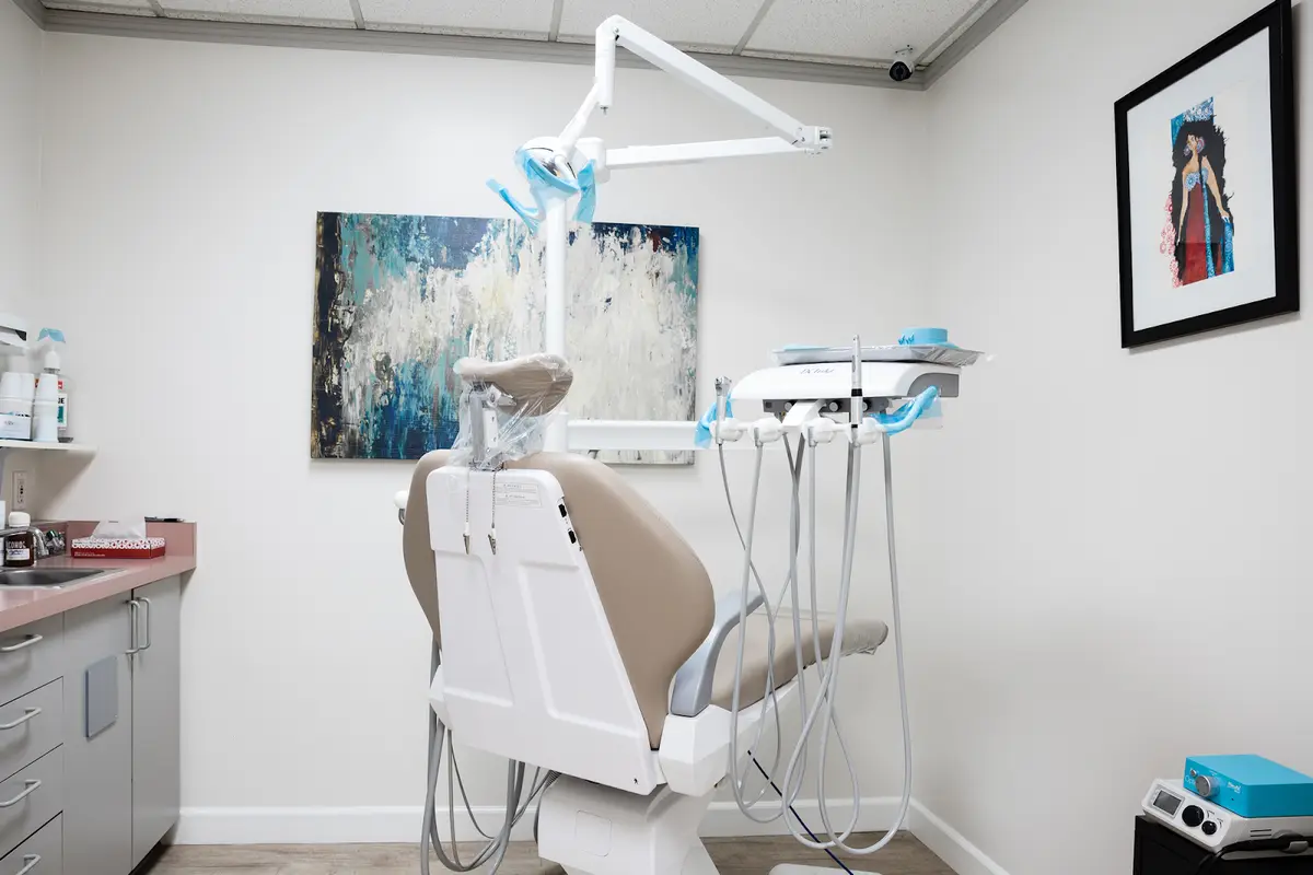 Front entrance of Pasha Dental Group, Mar Vista, Los Angeles