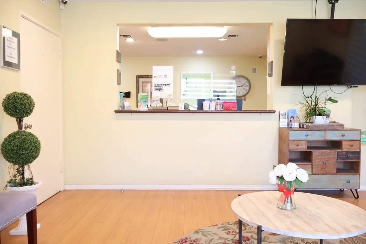 Treatment room at Premier Dental Clinic, Eagle Rock, Los Angeles