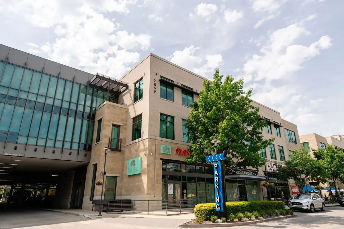 Front entrance of Ragan Orthodontics, Vickery Meadow, Dallas