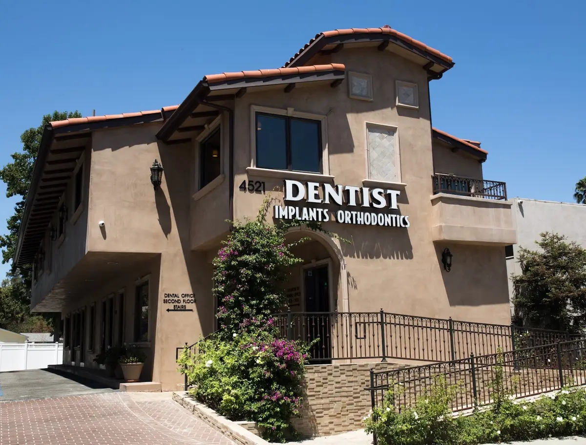 Chairside at Ron Nourian, DDS, Sherman Oaks, Los Angeles