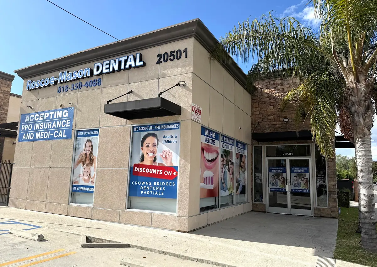 Treatment room at Roscoe Mason Dental Office, Winnetka, Winnetka