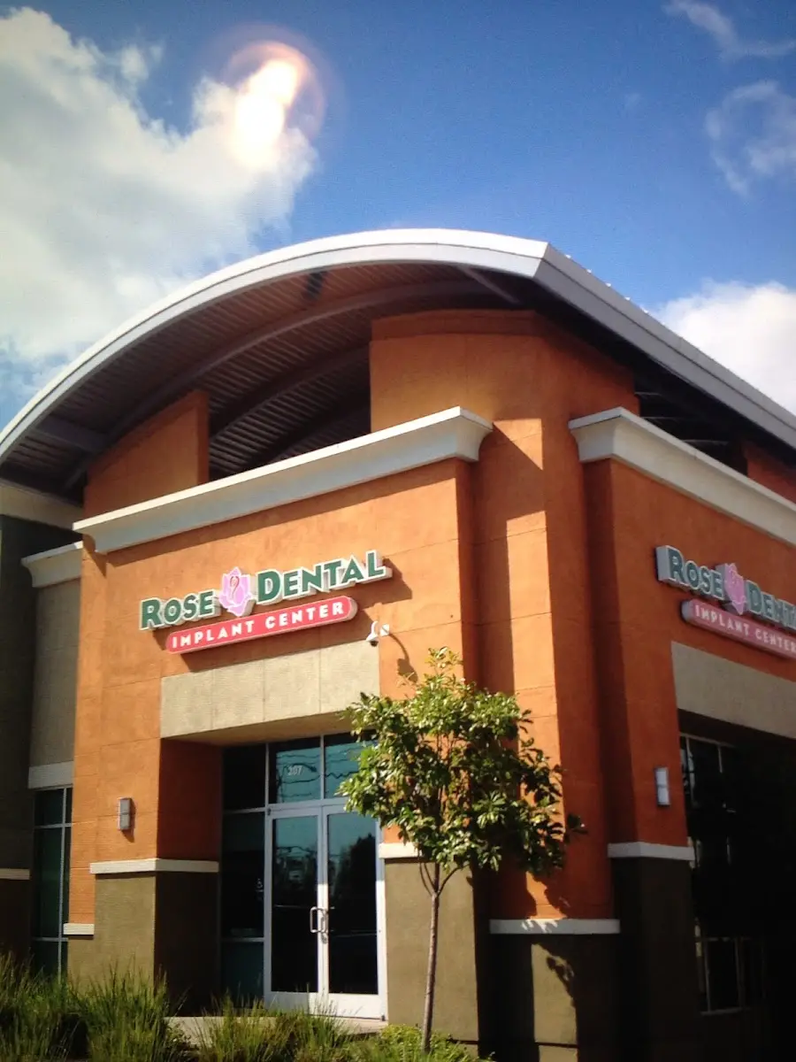 Front entrance of Rose Dental, Norwalk, Norwalk