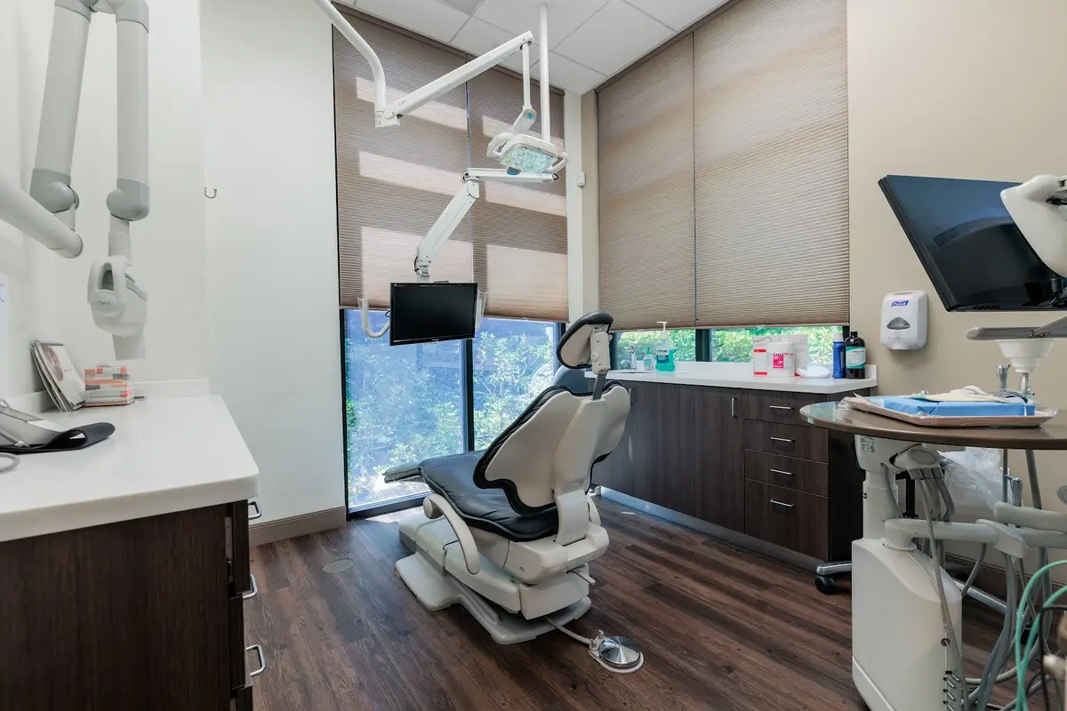Waiting area at Simi West Dental Group, Simi Valley, Simi Valley