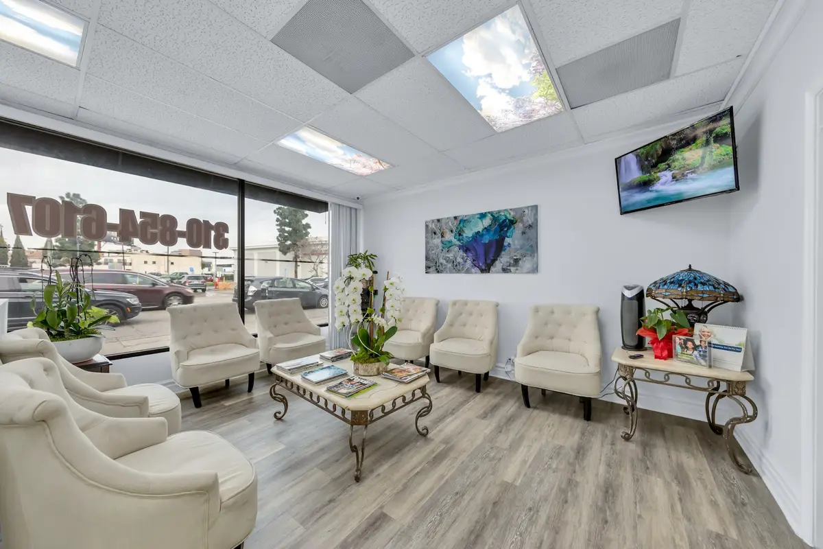 Chairside at Smile Design Dental, Mid Wilshire, Los Angeles