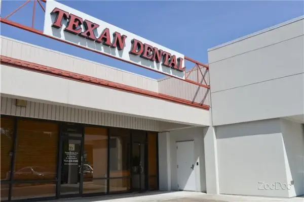 Front entrance of Texan Dental, P.A., Texas Medical Center, Houston