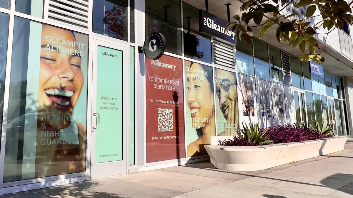 Waiting area at The Gleamery Santa Monica: Teeth Cleaning, Whitening, & Aligners, Santa Monica, Los Angeles