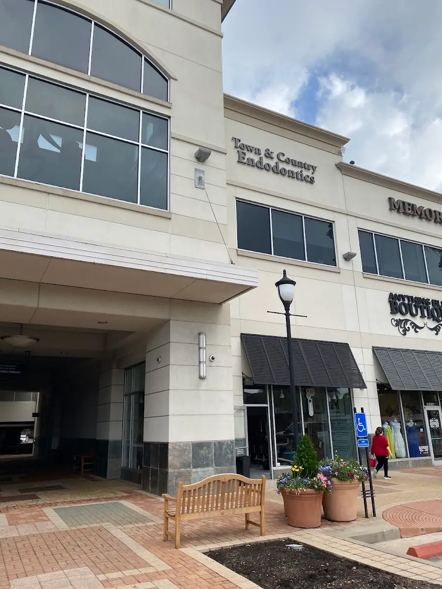 Chairside at Town & Country Endodontics, Memorial, Houston