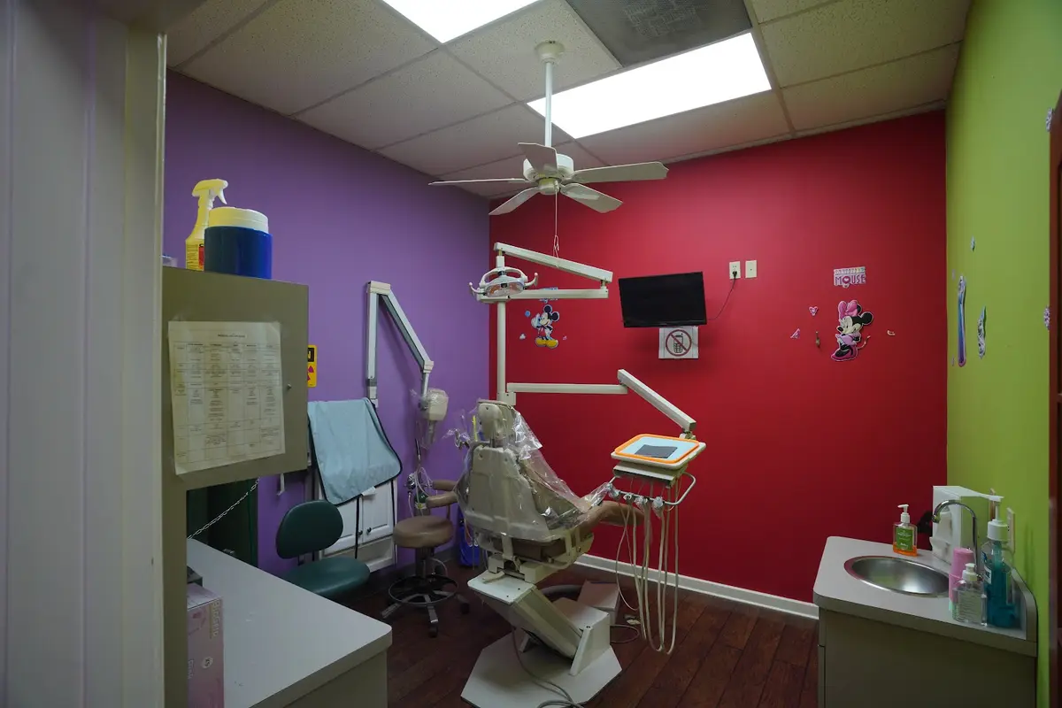 Front entrance of Unity Dental Care, Gulfgate, Houston