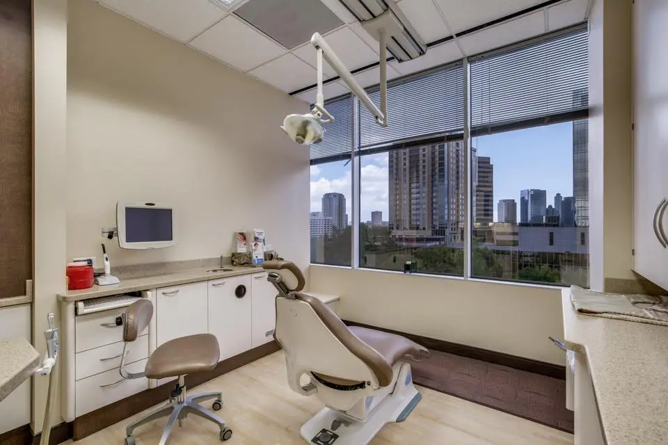 Chairside at Uptown Dentistry | Dr. Nicki Tajalli, Timbergrove, Houston