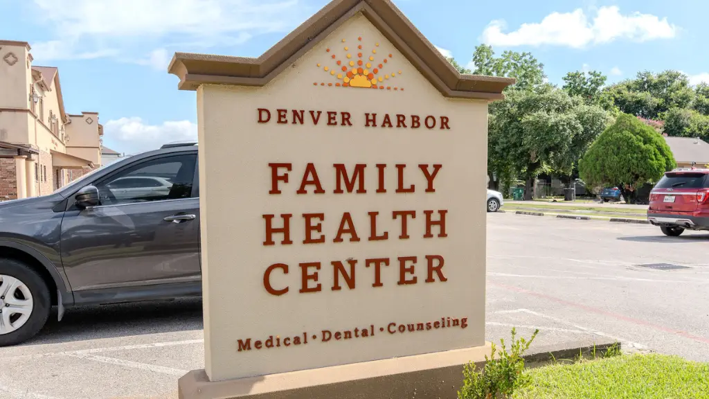 Chairside at Vecino's Denver Harbor Family Health Center, EaDo, Houston