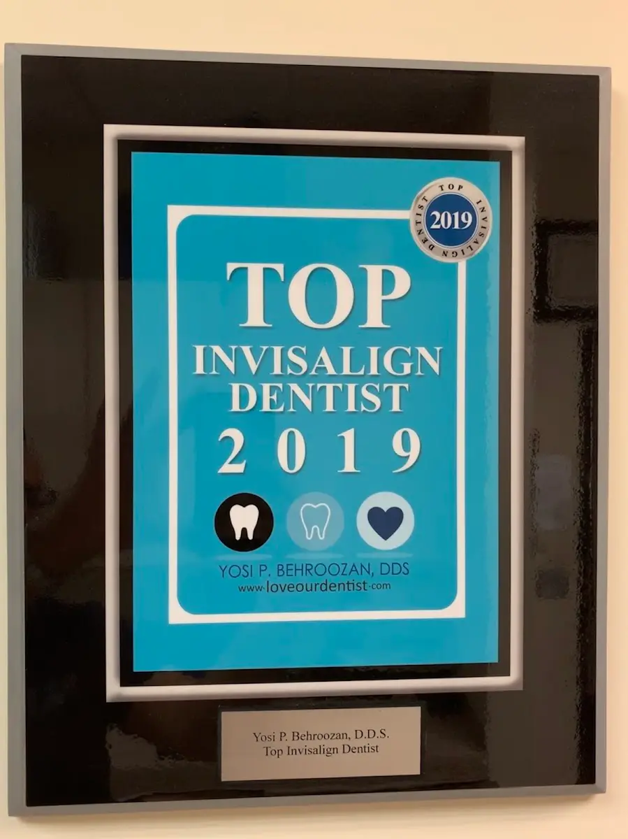 Front entrance of Yosi P. Behroozan, DDS, Santa Monica, Los Angeles