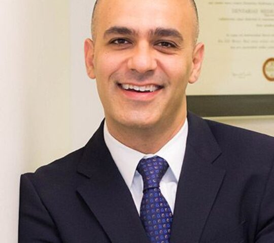 Dr Farshad Bakhtyari dental clinic